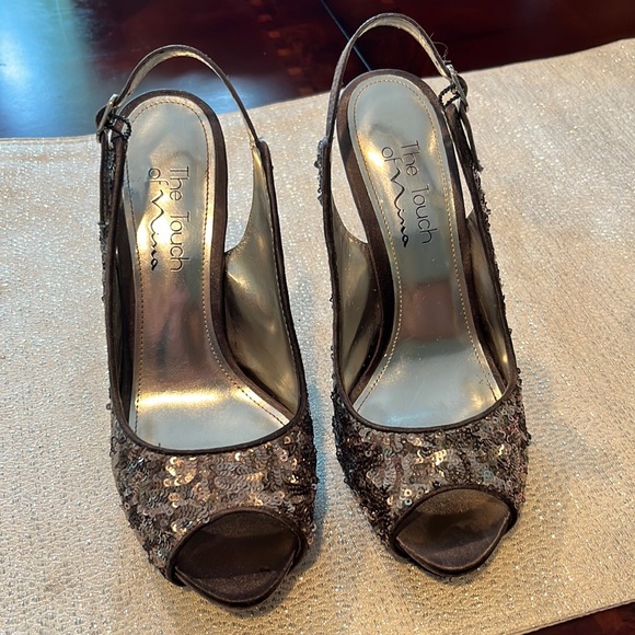 Beautiful sequin heels - Picture 2 of 5